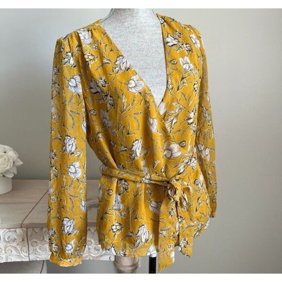Banana Republic Sz PS SP Yellow Floral Print Chiffon Belted Wrap Top Blouse Dot - Picture 10 of 13